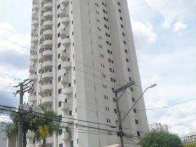 Apartamento à em em Guarulhos, 3 dorms, 1 suíte, 2 wcs, 2 vagas, 92 m2 úteis