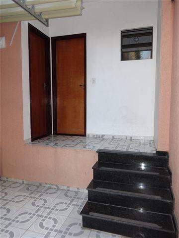 Sobrado à venda em Guarulhos (Jd V Galvão), 3 dormitórios, 3 suites, 4 banheiros, 3 vagas, 160 m2 de área útil, código 29-579 (15/17)