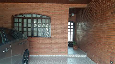 Sobrado à venda em Guarulhos (Pq Continental II), 3 dormitórios, 1 suite, 3 banheiros, 2 vagas, 202 m2 de área útil, código 29-997 (3/18)