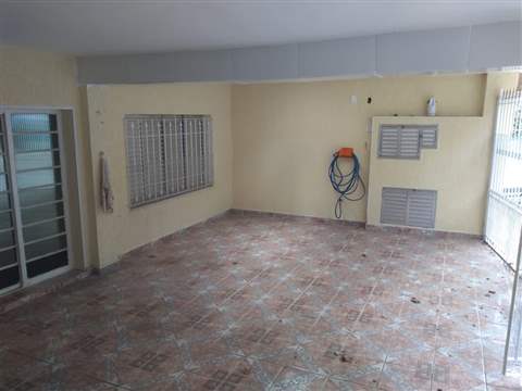 Sobrado à venda em Guarulhos (V Augusta), 4 dormitórios, 1 suite, 2 banheiros, 3 vagas, 196 m2 de área total, código 29-1106 (3/28)