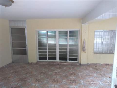 Sobrado à venda em Guarulhos (V Augusta), 4 dormitórios, 1 suite, 2 banheiros, 3 vagas, 196 m2 de área total, código 29-1106 (4/28)