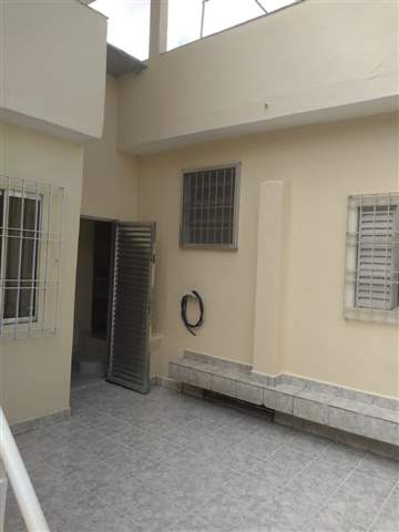 Sobrado à venda em Guarulhos (V Augusta), 4 dormitórios, 1 suite, 2 banheiros, 3 vagas, 196 m2 de área total, código 29-1106 (22/28)