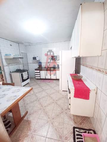 Assobradada à venda em Guarulhos (Jd Terezópolis - Picanço), 3 dormitórios, 1 suite, 2 banheiros, 14.345 m2 de área útil, código 29-1599 (4/17)