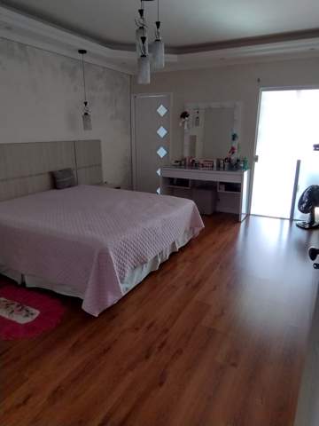 Sobrado à venda em Guarulhos (Jd Aeródromo - São João), 3 dormitórios, 1 suite, 3 banheiros, 2 vagas, 130 m2 de área total, código 36-739 (12/20)