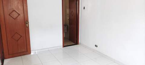 Sobrado à venda em Guarulhos (Jd São Francisco - V Barros), 5 dormitórios, 3 suites, 3 banheiros, 6 vagas, 250 m2 de área total, código 36-749 (7/50)