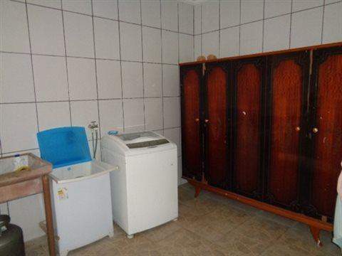 Sobrado à venda em Guarulhos (V Nova Bonsucesso), 2 dormitórios, 1 banheiro, 2 vagas, 133 m2 de área útil, código 181-702 (5/13)