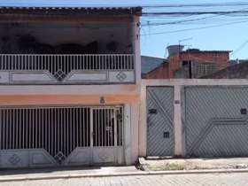 Sobrado à em em Guarulhos, 4 dorms, 4 wcs, 4 vagas