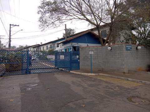 Assobradada à venda em Guarulhos (Inocoop - Bonsucesso), 2 dormitórios, 1 banheiro, código 300-792 (1/16)
