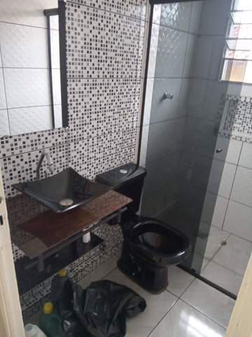 Assobradada à venda em Guarulhos (Inocoop - Bonsucesso), 2 dormitórios, 1 banheiro, código 300-792 (12/16)