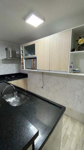 Sobrado à venda em Guarulhos (Res Pq Cumbica - Bonsucesso), 3 dormitórios, 2 suites, 3 banheiros, 2 vagas, código 300-807 (6/29)