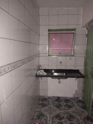 Casa para alugar em Guarulhos (Jd Pres Dutra), 1 dormitório, 1 banheiro, código 300-919 (6/18)