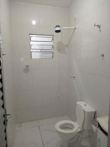 Casa para alugar em Guarulhos (Jd Pres Dutra), 3 dormitórios, 2 banheiros, 1 vaga, código 300-979 (19/20)