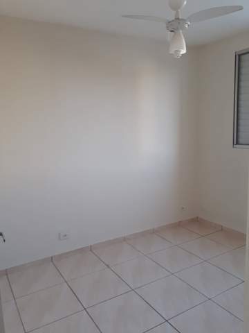 Apartamento à venda em Guarulhos (Cid Pq Alvorada - Bonsucesso), 2 dormitórios, 1 banheiro, 1 vaga, código 300-1072 (12/18)