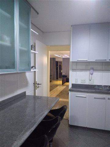 Apartamento à venda em Guarulhos (Centro), 3 dormitórios, 1 suite, 3 banheiros, 3 vagas, 128 m2 de área útil, código 29-304 (21/24)