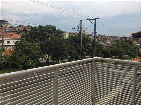 Sobrado à venda em Guarulhos (Pq Continental I), 3 dormitórios, 3 suites, 4 banheiros, 4 vagas, 250 m2 de área útil, código 29-869 (4/23)