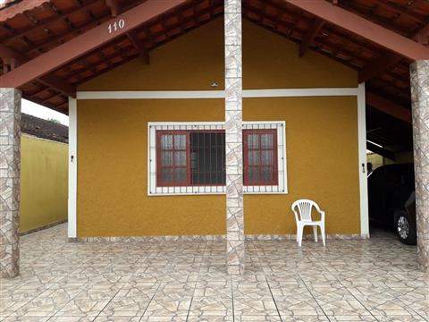 Casa à venda em Itanhaém (V Loti), 3 dormitórios, 1 suite, 2 banheiros, 5 vagas, 320 m2 de área útil, código 29-940 (2/19)