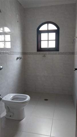 Sobrado à venda em Guarulhos (Jd Sta Mena - Picanço), 3 dormitórios, 1 suite, 3 banheiros, 2 vagas, 190 m2 de área útil, código 29-987 (16/16)