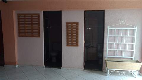 Sobrado à venda em Guarulhos (V Rosália - V Galvão), 3 dormitórios, 2 suites, 5 banheiros, 6 vagas, 540 m2 de área útil, código 29-995 (9/23)