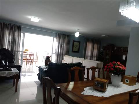 Apartamento à venda em Guarulhos (Pq Renato Maia), 3 dormitórios, 3 suites, 4 banheiros, 3 vagas, 193 m2 de área útil, código 29-1009 (3/6)