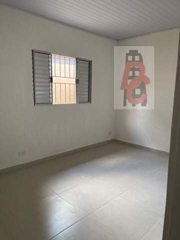 Casa à venda em Guarulhos (V Galvão), 2 dormitórios, 1 banheiro, 2 vagas, 120 m2 de área total, código 29-1327 (6/12)