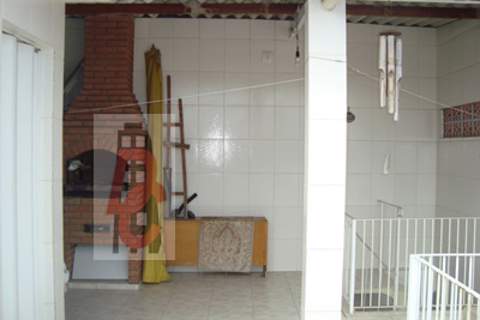 Casa à venda em Guarulhos (V Carioca - Picanço), 3 dormitórios, 1 suite, 2 banheiros, 2 vagas, 120 m2 de área total, código 29-1425 (15/16)