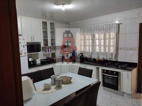 Sobrado à venda em Guarulhos (V Tibagi - Torres Tibagy), 3 dormitórios, 1 suite, 3 banheiros, 2 vagas, 158 m2 de área útil, código 29-1450 (1/38)