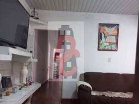 Casa à em em Guarulhos, 2 dorms, 1 wc, 3 vagas, 300 m2 úteis