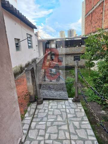 Casa à venda em Guarulhos (Jd Gopouva), 2 dormitórios, 1 banheiro, 3 vagas, 300 m2 de área útil, código 29-1529 (10/11)