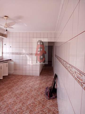 Casa à venda em Mongaguá (Mongaguá), 2 dormitórios, 1 suite, 2 banheiros, 1 vaga, código 29-1569 (7/26)