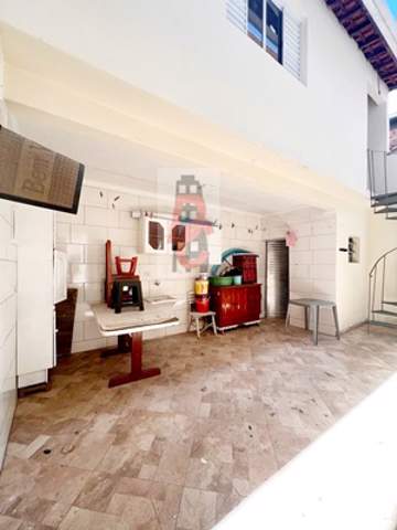 Casa à venda em Guarulhos (Jd Rosa de França - Picanço), 3 dormitórios, 1 suite, 2 banheiros, 4 vagas, 180 m2 de área útil, código 29-1713 (12/15)