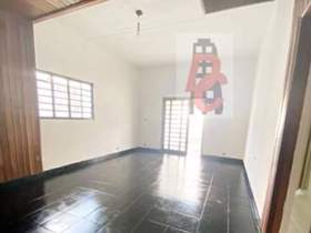 Casa à venda em Guarulhos, 2 dorms, 1 wc, 1 vaga, 200 m2 úteis