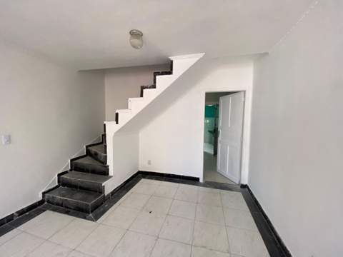 Casa para alugar em Guarulhos (V Flora - Itapegica), 2 dormitórios, 1 banheiro, 70 m2 de área útil, código 29-1886 (4/8)