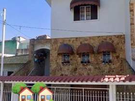 Casa à venda em Guarulhos, 4 dorms, 1 suíte, 3 wcs, 4 vagas, 160 m2 úteis