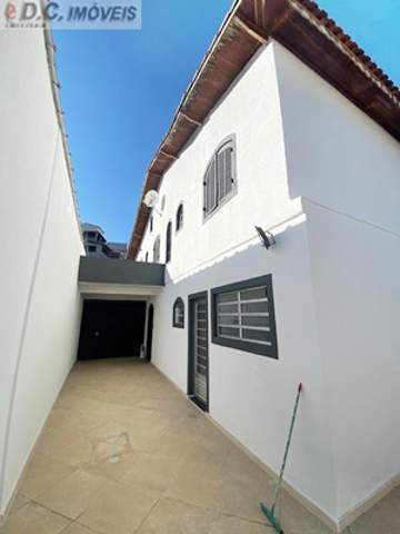 Sobrado à venda em Guarulhos (Jd Eusonia - Tranquilidade), 3 dormitórios, 2 banheiros, 2 vagas, 188 m2 de área útil, código 29-1937 (4/19)