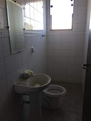 WC (4/5)