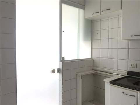 Apartamento à venda em Guarulhos (Centro), 2 dormitórios, 1 banheiro, 1 vaga, 60 m2 de área útil, código 36-645 (10/29)