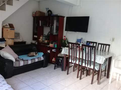 Sobrado à venda em Guarulhos (V São João - Itapegica), 3 dormitórios, 1 banheiro, 40 m2 de área útil, código 36-650 (7/17)
