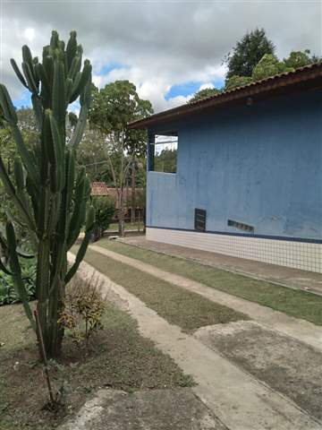 Chácara à venda em São Roque (São Roque), 2 dormitórios, 1 suite, 1 banheiro, 1 vaga, 250 m2 de área útil, código 36-691 (12/20)