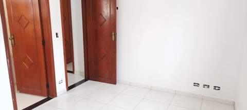 Sobrado à venda em Guarulhos (Jd São Francisco - V Barros), 5 dormitórios, 3 suites, 3 banheiros, 6 vagas, 250 m2 de área total, código 36-749 (11/50)