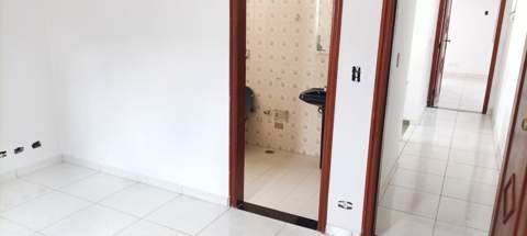 Sobrado à venda em Guarulhos (Jd São Francisco - V Barros), 5 dormitórios, 3 suites, 3 banheiros, 6 vagas, 250 m2 de área total, código 36-749 (12/50)