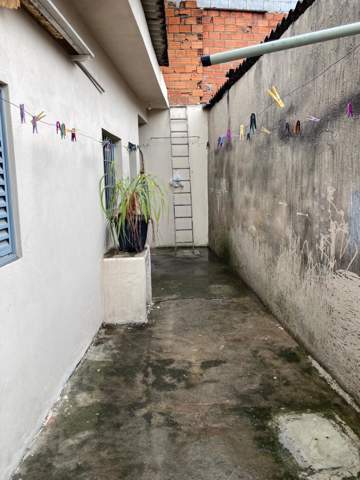 Casa à venda em Guarulhos (Cid Tupinambá - Pimentas), 1 dormitório, 1 banheiro, 4 vagas, 230 m2 de área total, código 36-751 (1/8)
