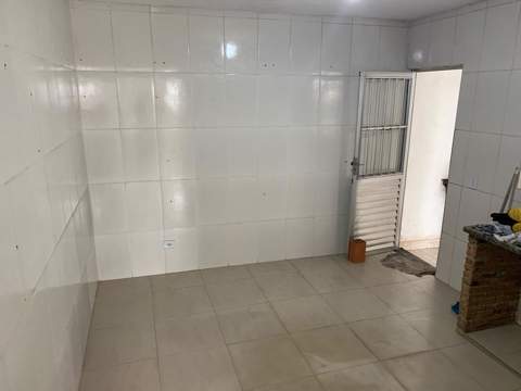 Casa à venda em Guarulhos (Jd Normandia - Pimentas), 1 dormitório, 1 banheiro, 10 vagas, 125 m2 de área total, código 36-765 (4/8)