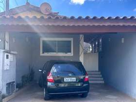 Casa à venda em Guarulhos, 2 dorms, 1 suíte, 2 wcs, 2 vagas