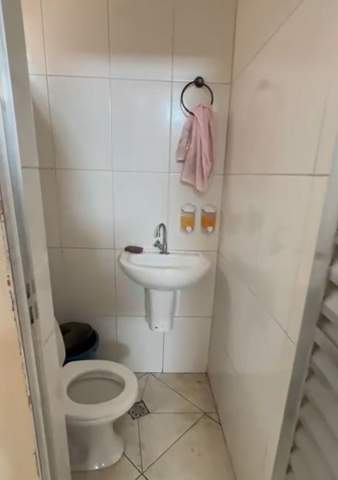 Casa à venda em Guarulhos (Jd Normandia - Pimentas), 4 dormitórios, 1 suite, 3 banheiros, 1 vaga, código 36-810 (5/9)