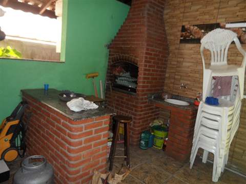 Sobrado à venda em Guarulhos (V Nova Bonsucesso), 2 dormitórios, 1 suite, 4 banheiros, 5 vagas, 250 m2 de área útil, código 181-1392 (5/28)