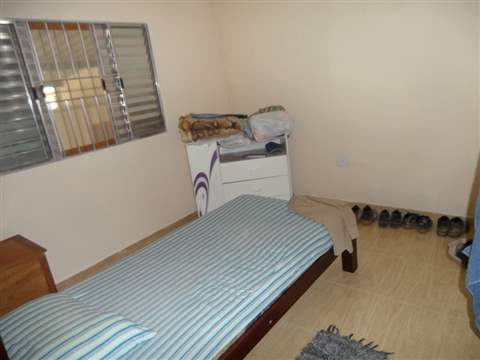 Chácara à venda em Guarulhos (Pq Res Bambi - Bonsucesso), 1 dormitório, 1 banheiro, 20 vagas, 50 m2 de área útil, código 181-1393 (2/21)