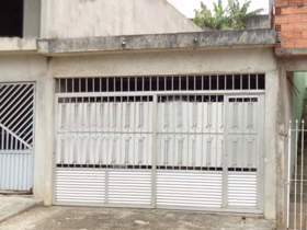 Sobrado à venda em Guarulhos, 2 dorms, 2 wcs, 2 vagas, 133 m2 úteis
