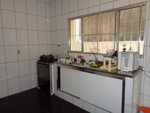 Sobrado à venda em Guarulhos (Bonsucesso), 2 dormitórios, 2 banheiros, 2 vagas, 133 m2 de área útil, código 181-1508 (9/13)