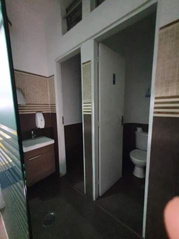 Galpão para alugar em Guarulhos (Jd Pres Dutra), 4 banheiros, 3 vagas, 250 m2 de área útil, código 181-1647 (10/19)