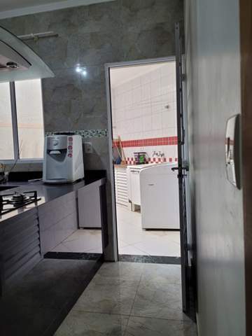 Sobrado à venda em Guarulhos (Jd Maricy - Cocaia), 3 dormitórios, 3 suites, 3 banheiros, 3 vagas, 200 m2 de área útil, código 181-1749 (14/40)